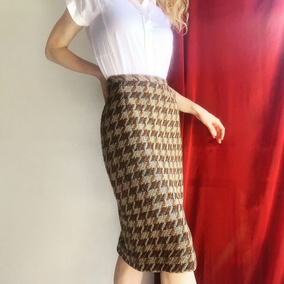 Dresses & Skirts - Vintage houndstooth wool skirt (s) handmade